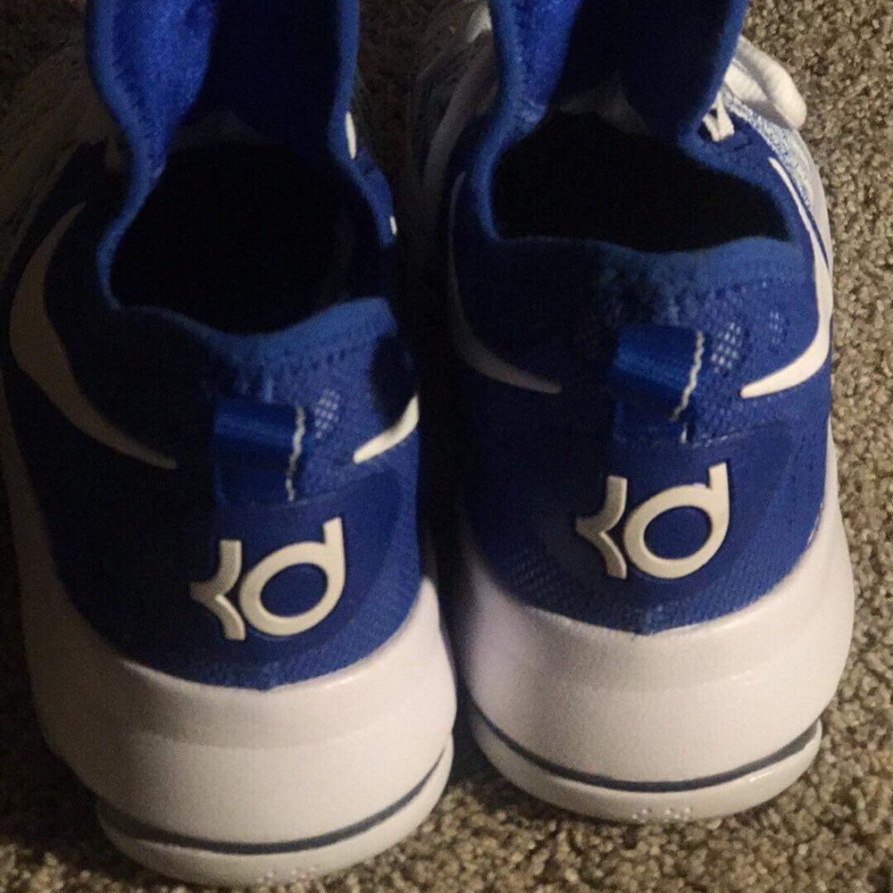 Shoes - Picture 2 of 2